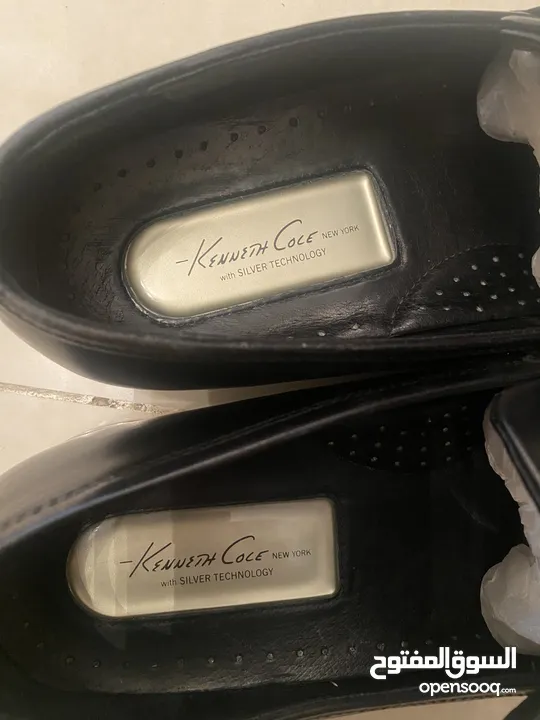 حذاء رجالي جلد اصلي رسمي نوع كينيث كول صناعة يدوية قياس 44 و نصف او 11 امريكي مريح جدا و البيع كبيره