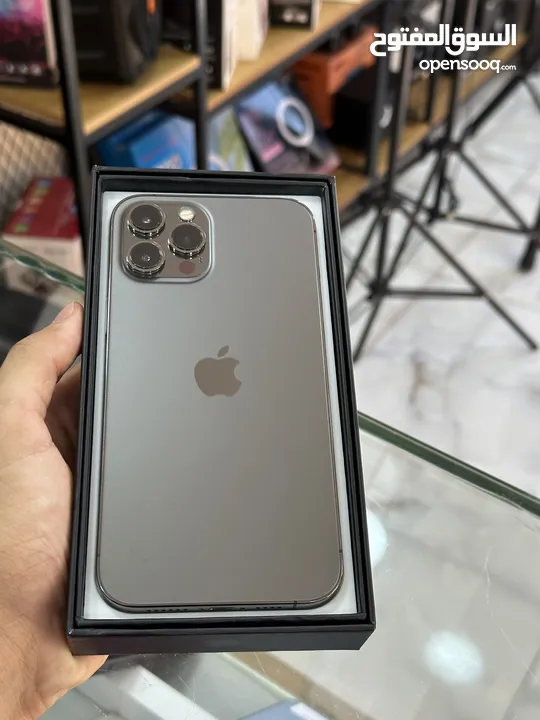 ايفون 12 برو ماكس