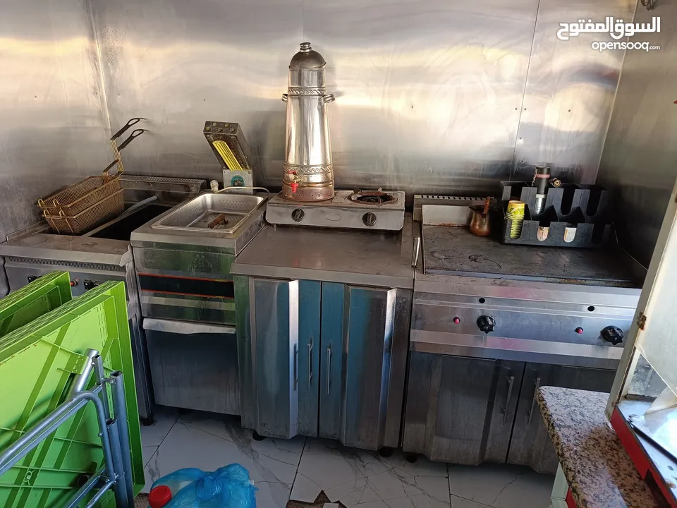 مطعم متنقل (FOOD TRUCK) للبيع