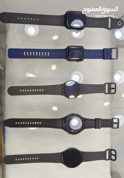 APPLE & SAMSUNG GALAXY WATCHES