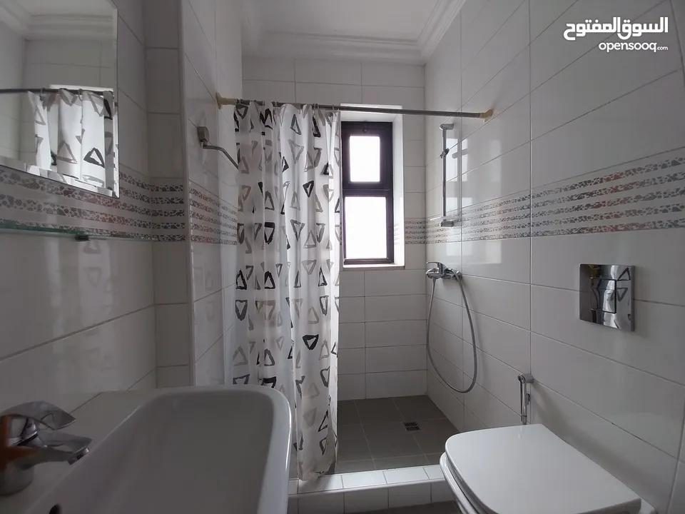 شقة للبيع في عبدون  ( Property 36590 )-174847715
