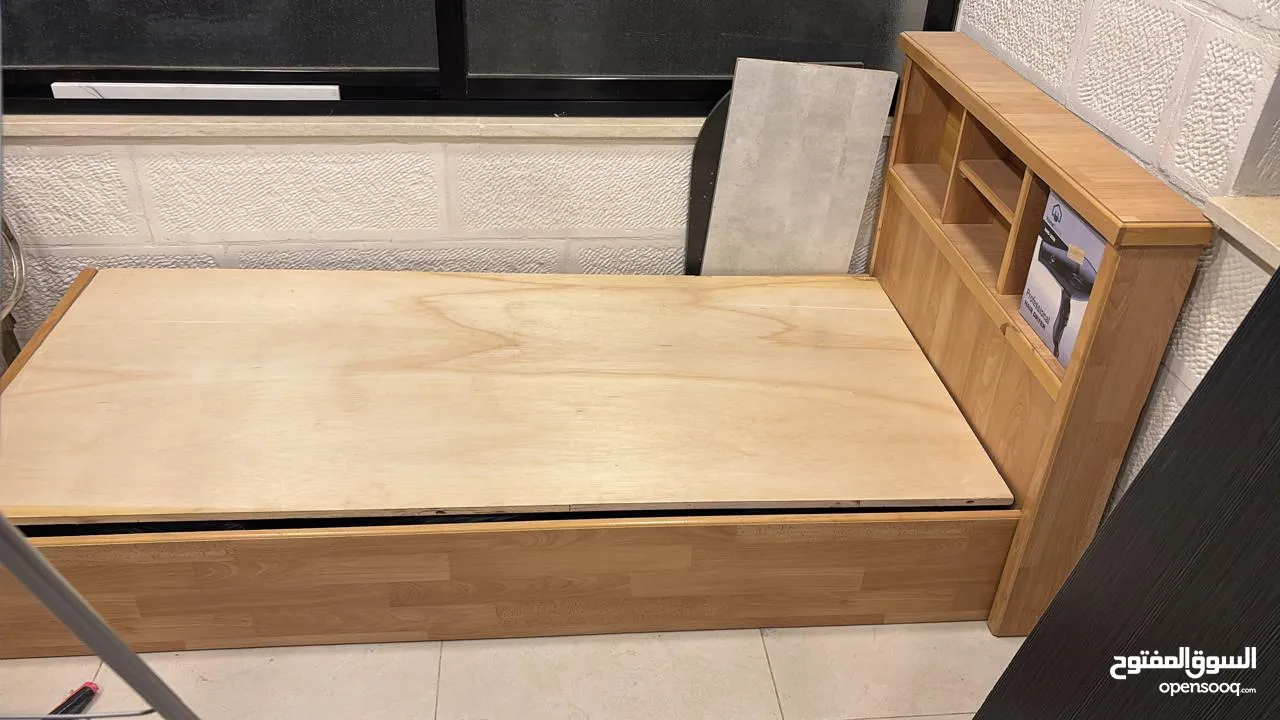 تخت بوكس خشب لاتيه