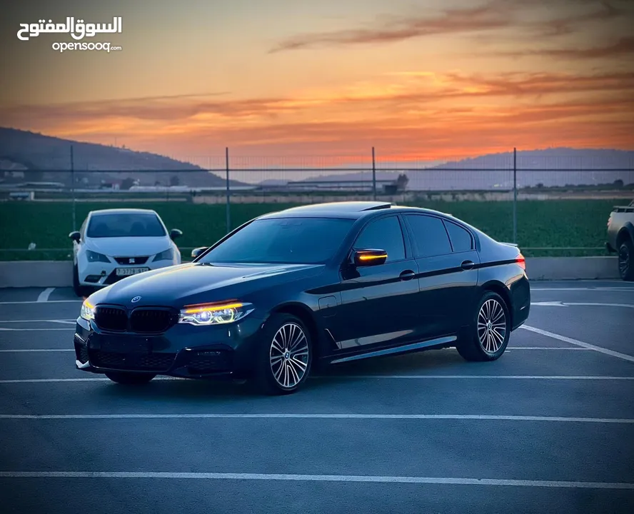 ‏530E   // 2019.            ‏ benzin  Plug In Hybrid (PLUG IN )  ‏ 297HP  Turb