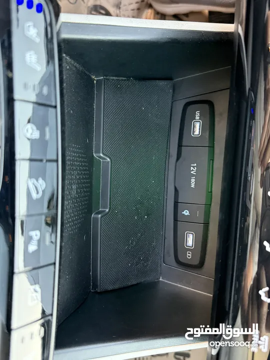 هونداي توسان ترخيص 2022 محرك 1600 هايبرد plug in/يقطع على الشحنه 65 كيلو متر  271 حصان