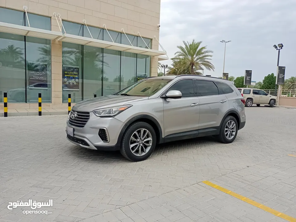 HYUNDAI GRAND SANTA FE