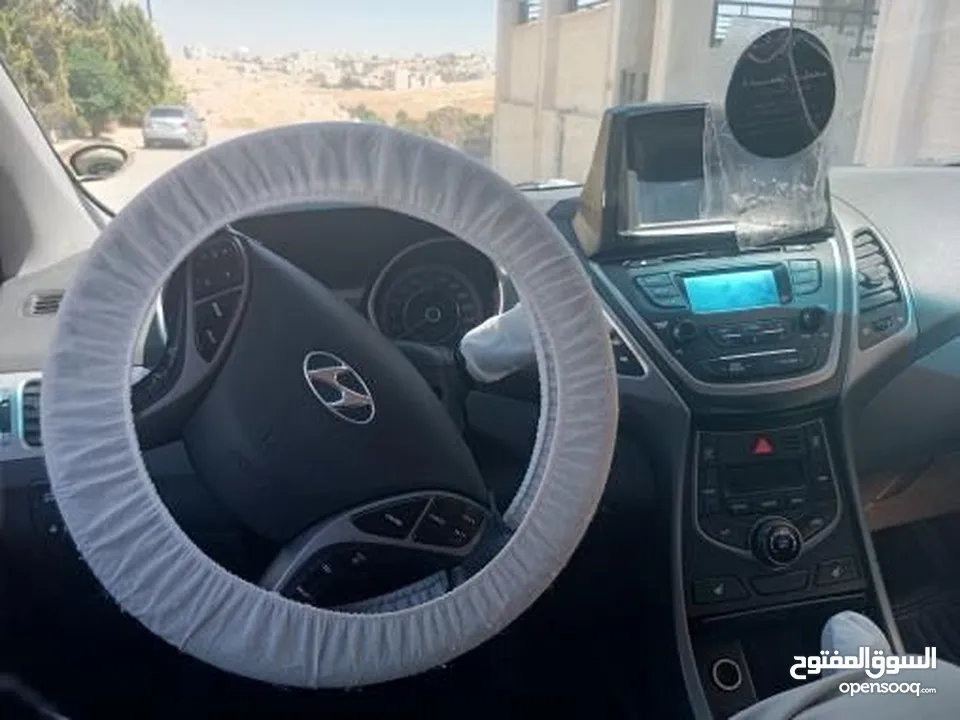 سيارة هونداي للبيع