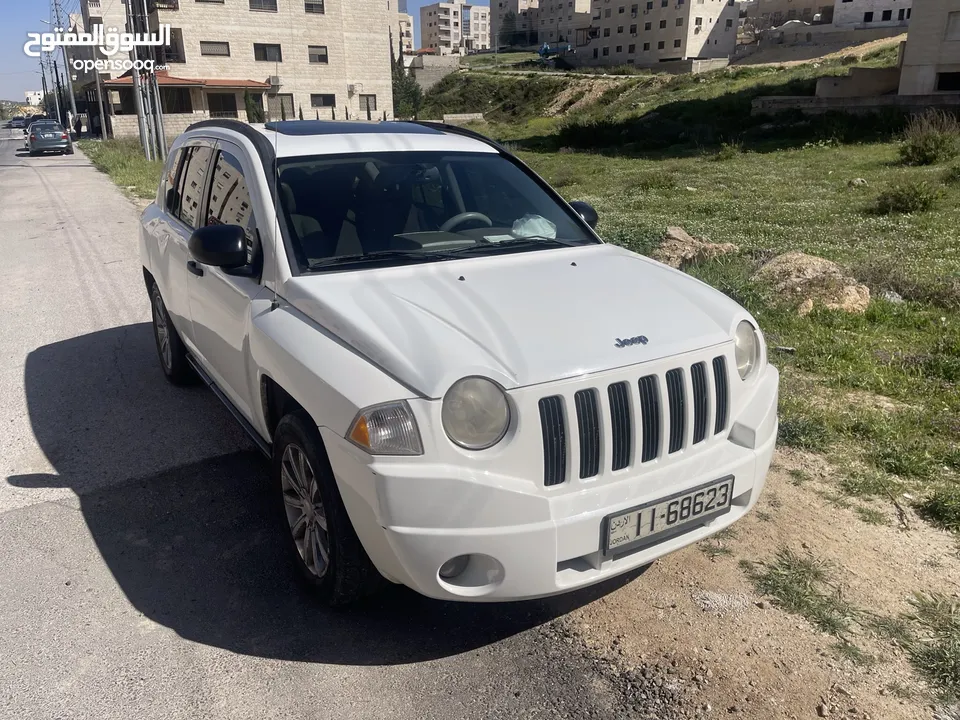 جيب كومباس اقتصادية 4x4 للبيع