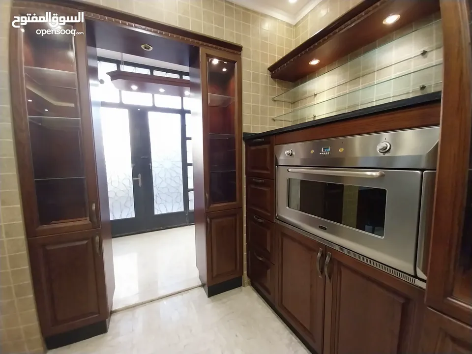 فيلا مفروشة للإيجار 920م2 ( Property 18794 ) سنوي فقط