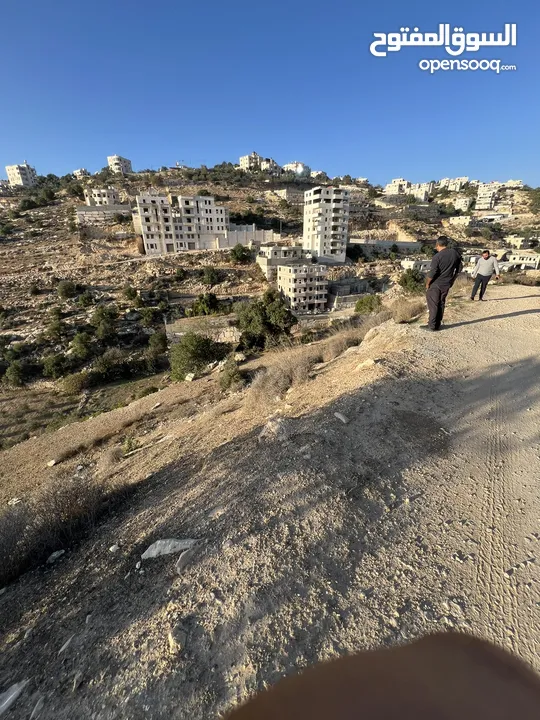 ارض واد الزرزير مطله وهادئه