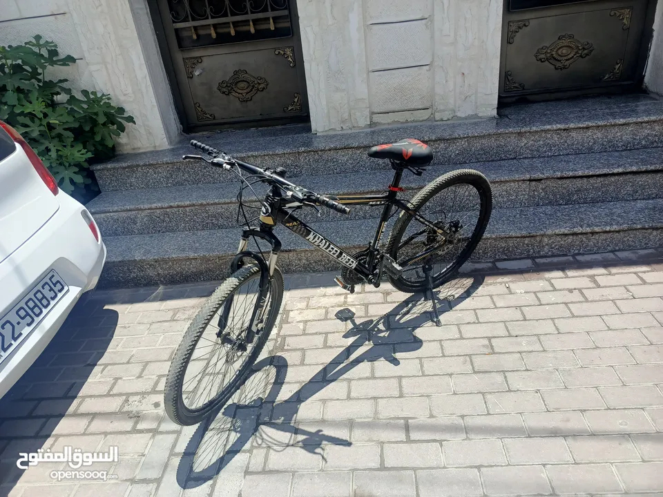 بسكليت امريكي  جنط 26 للبيع بحالة الوكالة قابل للتفاوض