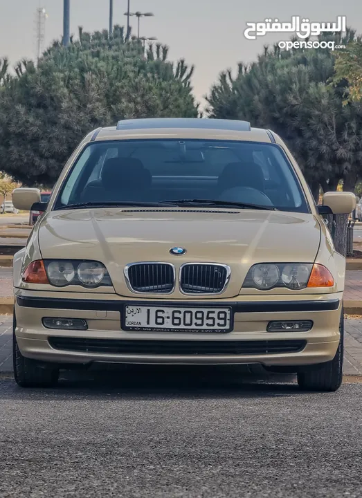 BMW    318I