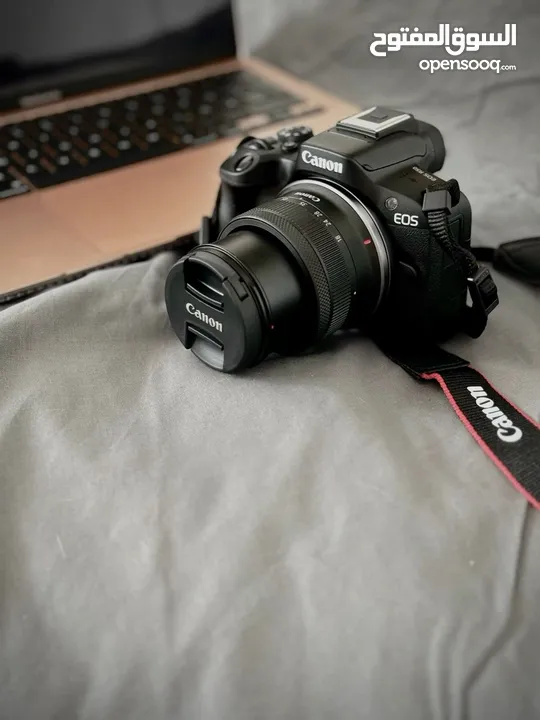 Canon r50.