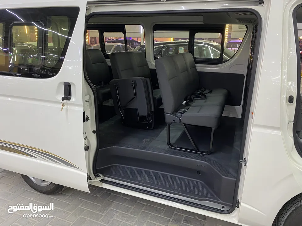 Toyota Hiace 2023 NEW 14 seats