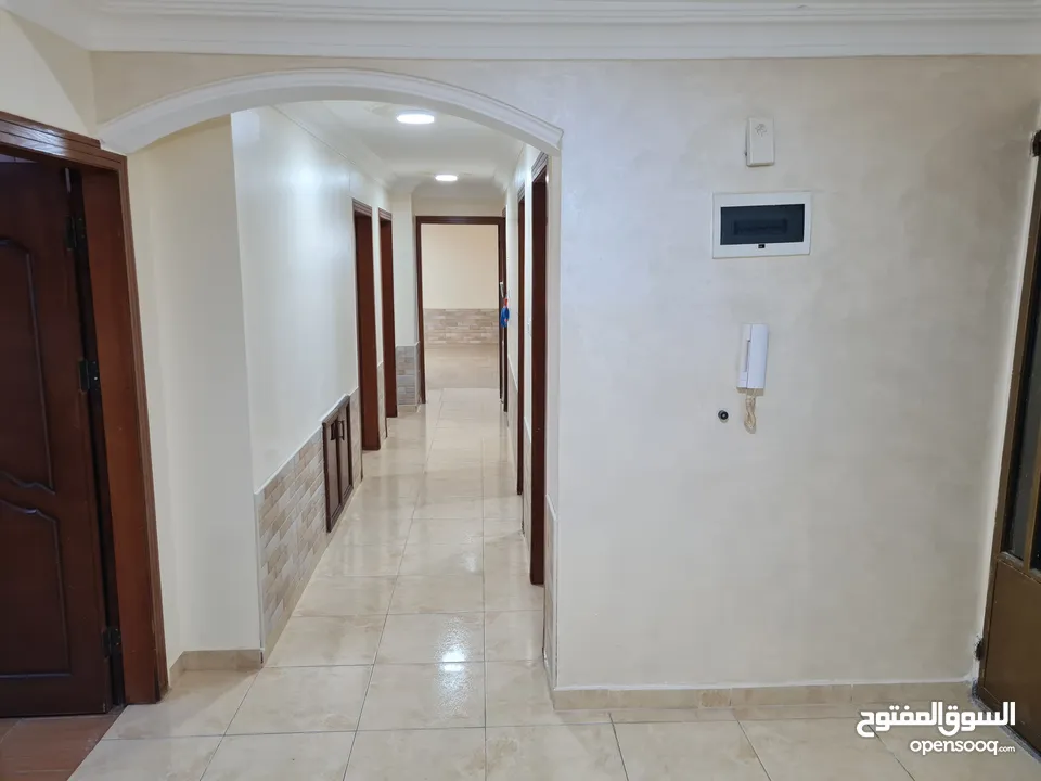 شقة تسوية للايجار من المالك مباشرة بالقرب من اشارة مستشفى حمزة ومسجد ابو بكر