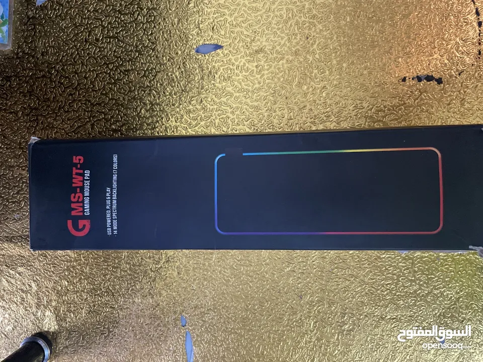 للبيع جداد غير مستخدمات سعر المايك 100  سعر الماوس باد 50  يوجد توصيل