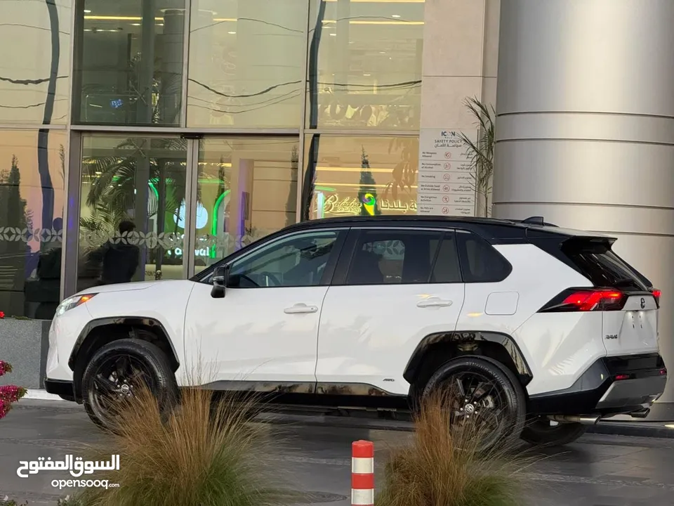سياره البيع تويوتا R4