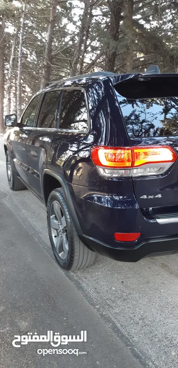 جيب جراند شيروكي 2016 ليمتد فحص كامل بانوراما  لون مميز جدآ واضح ممشى قليل  Jeep  4x4
