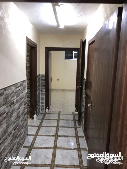 شقة شبه أرضي للإيجار