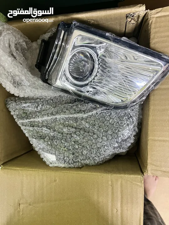 طقم كشافات تويوتا 4 رونر  headlight  toyota 4 runner