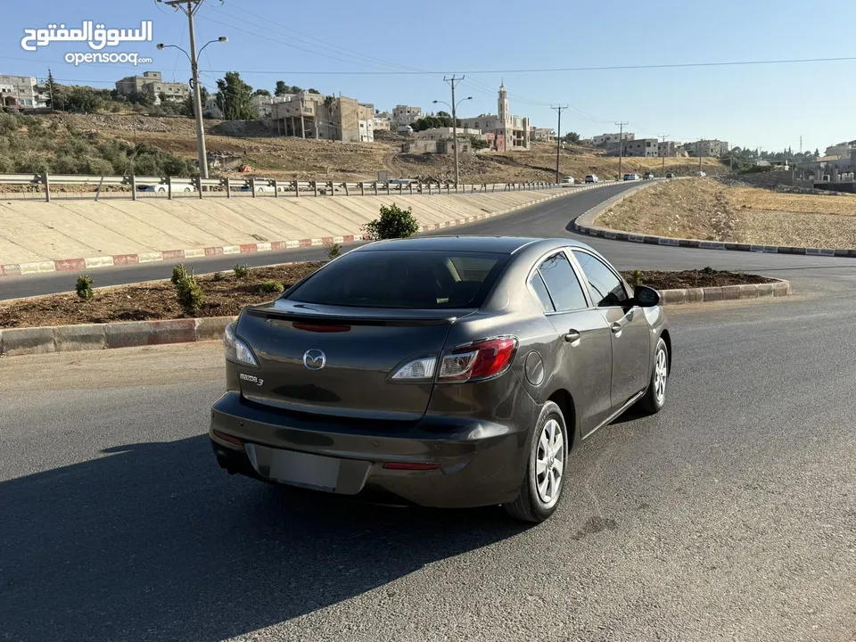 Mazda zoom 3 2012 بحالة الوكالة