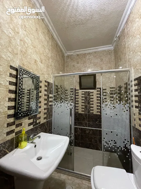 شقة مميزه للبيع في طبربور شارع الحج  قريب من بيت معان بسعر مغري 52000