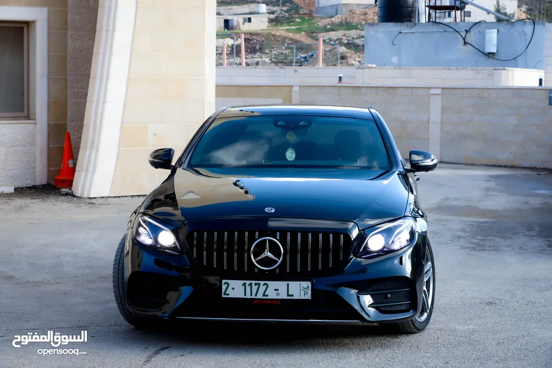 مرسيدس E220d ديزل بوضع الشركة صيانة شاملة