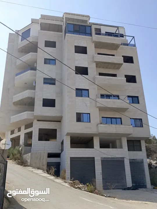 شقه طابق ثالث