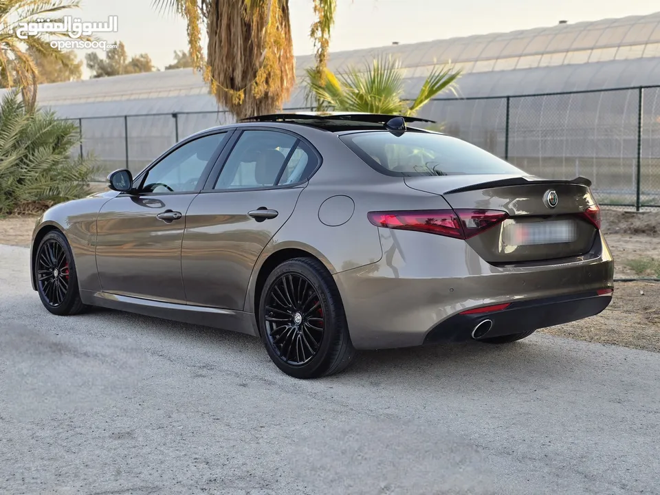 2018 Alfa Romeo Giulia turbo