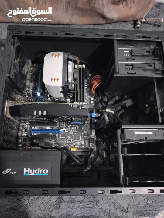 صندوق كمبيوتر بلوحه احترافيه اكستريم كامل القطع للبيع باقي المواصفات بوصف الاعلان