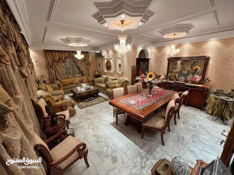 دابوق فيلا مستقله فلات موقع مميز مقابل حدائق الحسين وقرب ستي مول