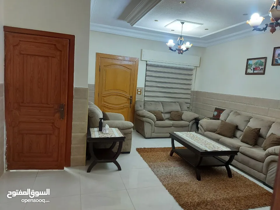 منزل طابق ارضي للإيجار مفروش في ابو نصير