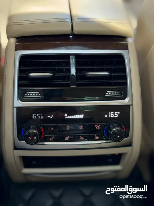 BMW 740i///2016  السيارة  فل الفل اضافات  فحص نخب نخب  بي ام دبليو