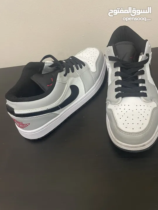 Air Jordan 1 Low Smoke Grey