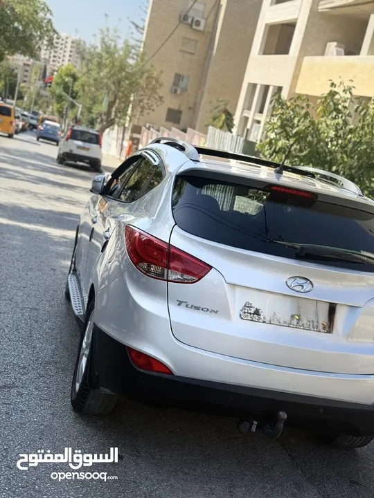 توسان فل الفل بنوراما ماتور 2000 ديزل جير اتومات بصمه