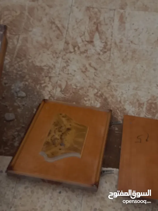 سرير مجوز وخزانه طابقين 3 ظرفات وبوفيه للبيع