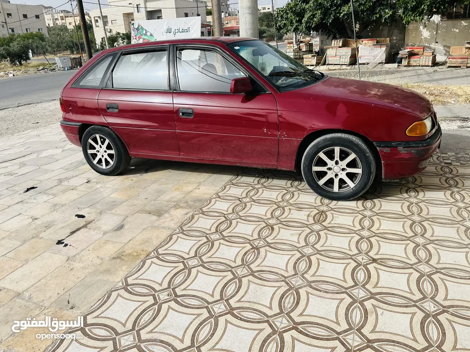 اوبل استرا 1993