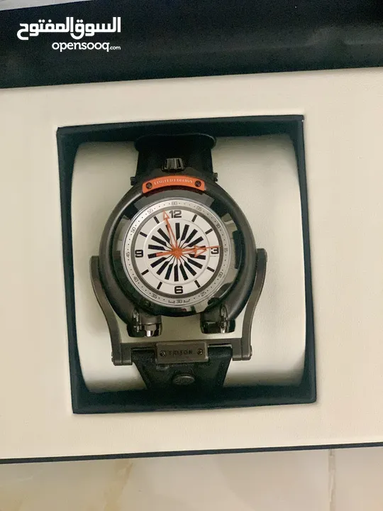 ساعة جيفرل سويسرية اوتمتيك جديدة غير مستخدمة فقط 500 حبه في العالم، والمعروفة بأالغواصة تريتون