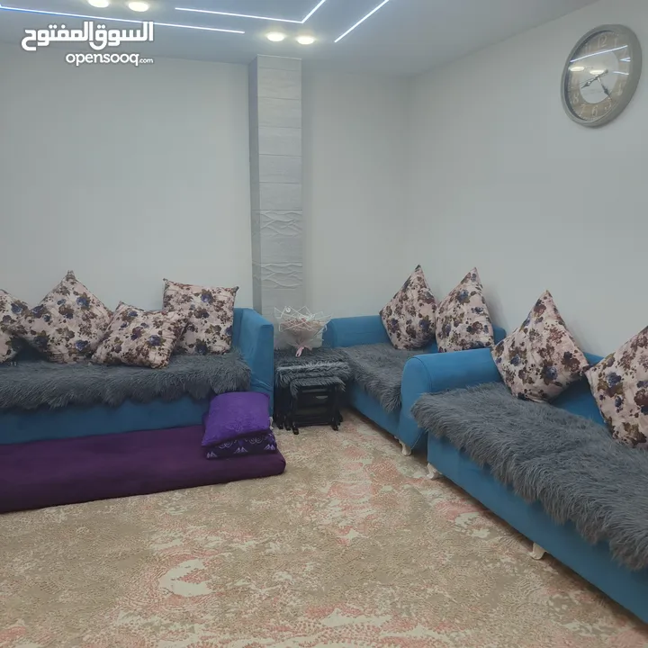 طقم كنب كورنر بحالة الوكالة القصة الحديثة