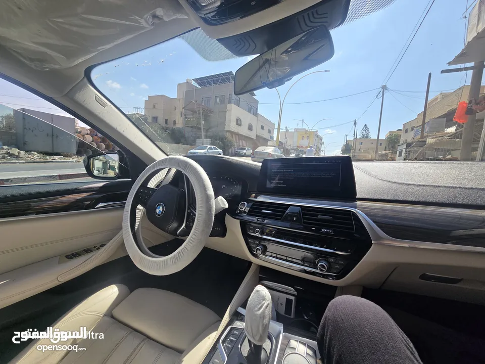 Bmw 530e معدله m