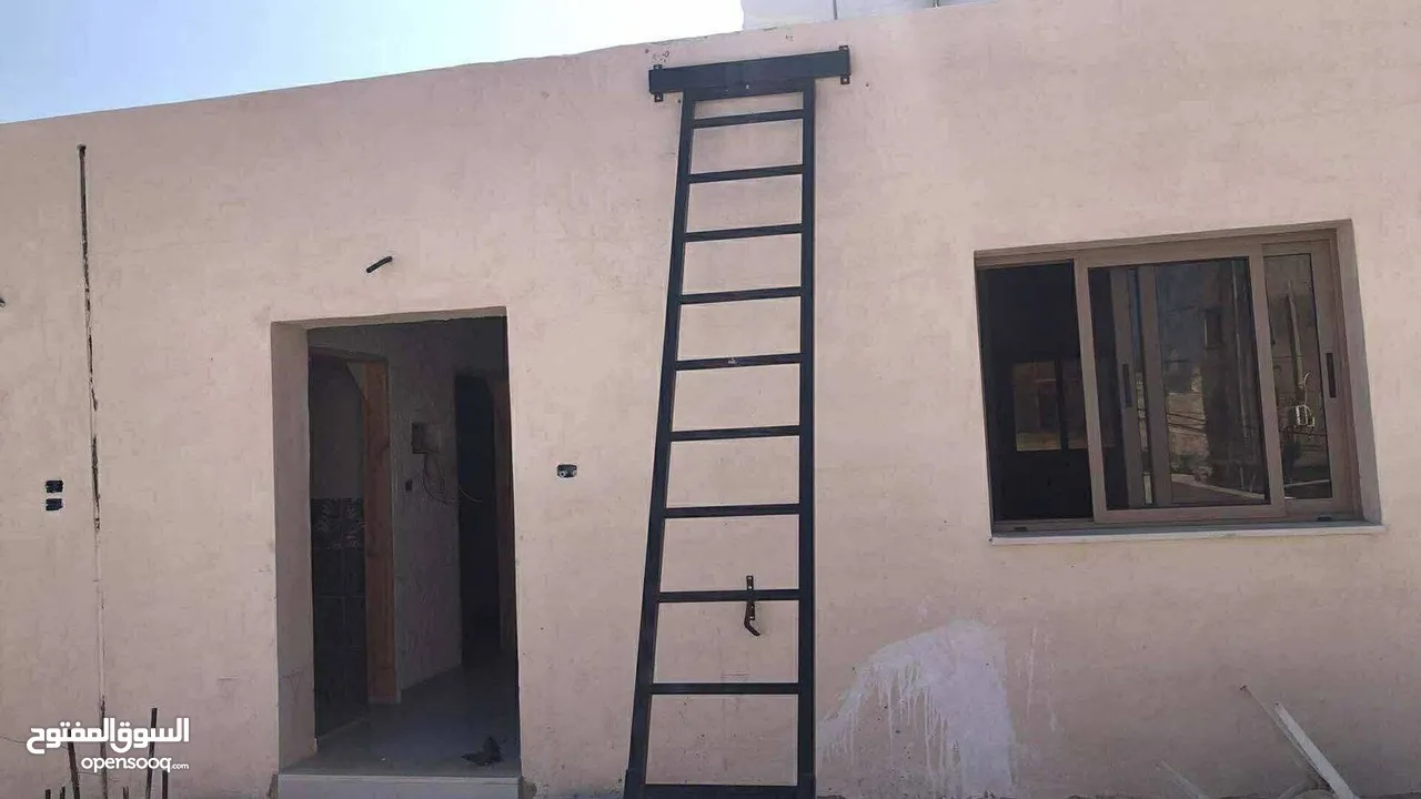 بيت طابقين مستقل