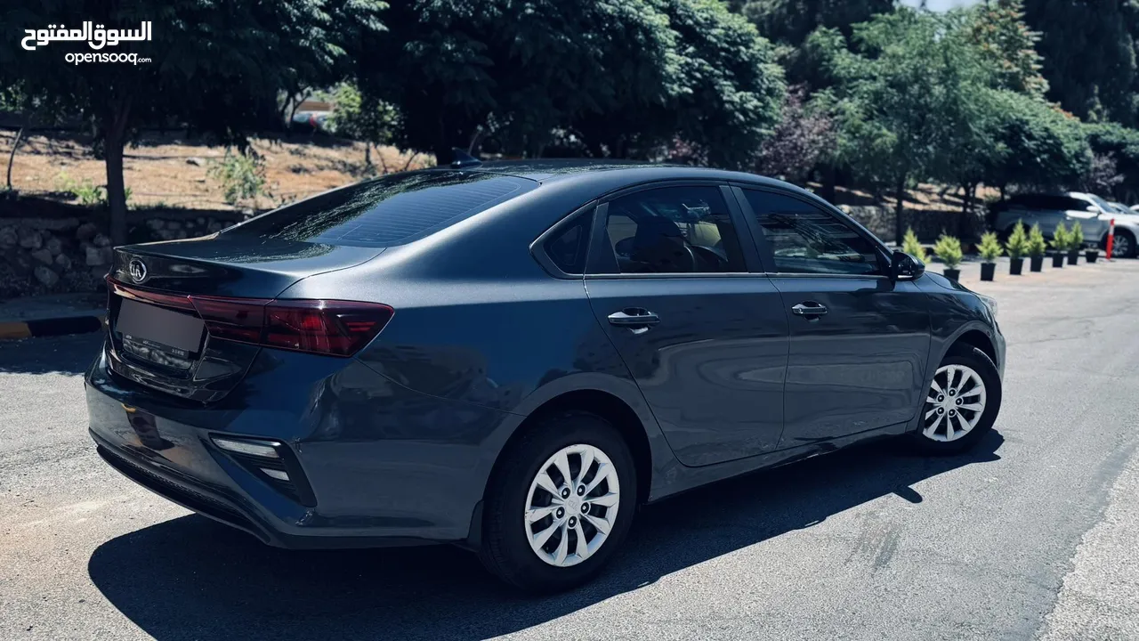 Kia cerato   Model :2019  Dohc 1600 CC  Gearbox : automatic   Colour: Gary  Inside :Black ABS Airbag
