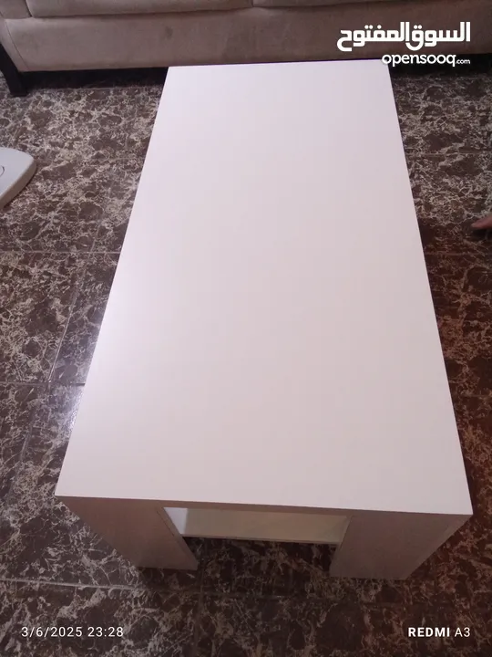 طاولة وسط لون ابيض  طاولة شاشة لون ابيض