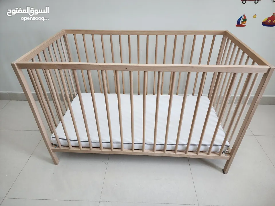 BABY CRIB wooden