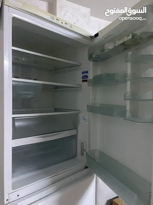 ثلاجة للبيع بسعر ممتاز