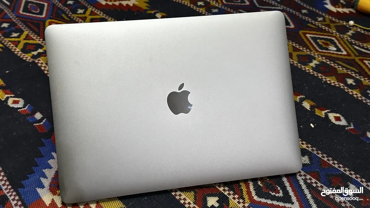MacBook Air M1,2020