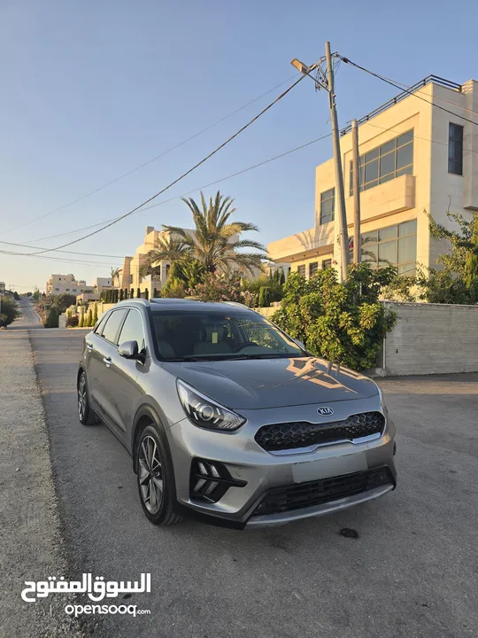 kia niro full .