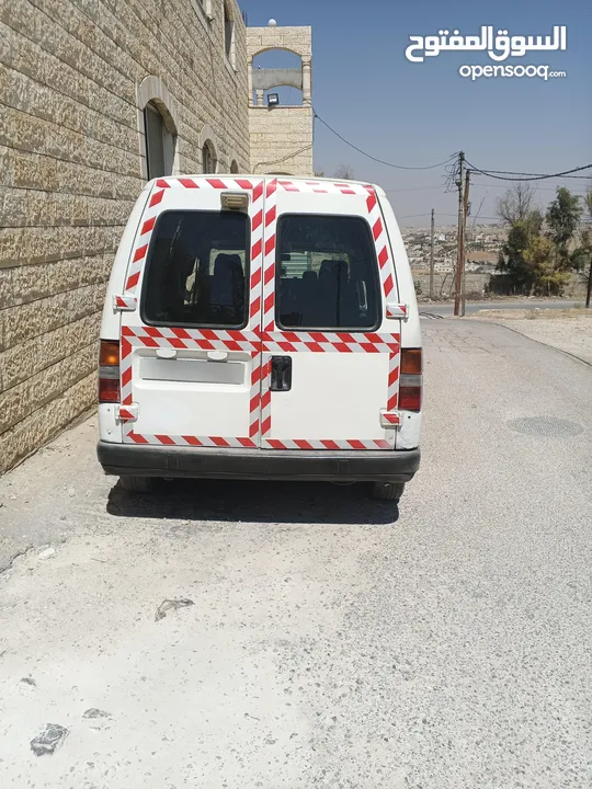بيجو اكسبرد