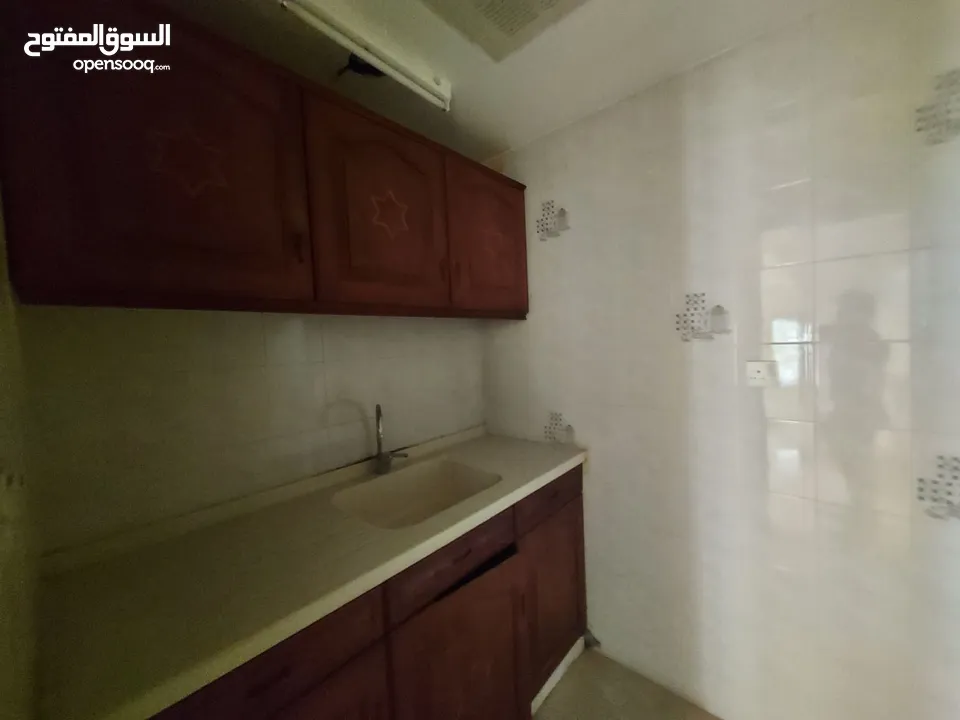 10 Bedrooms Villa for Rent in Shatti Al Qurum REF:817R