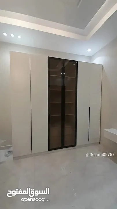 خزائن زجاج