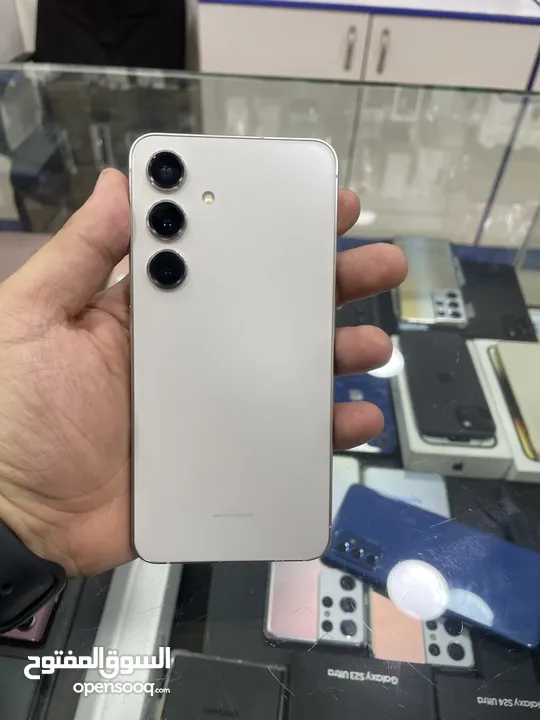 Samsung S24  بحالة ممتازة جدا